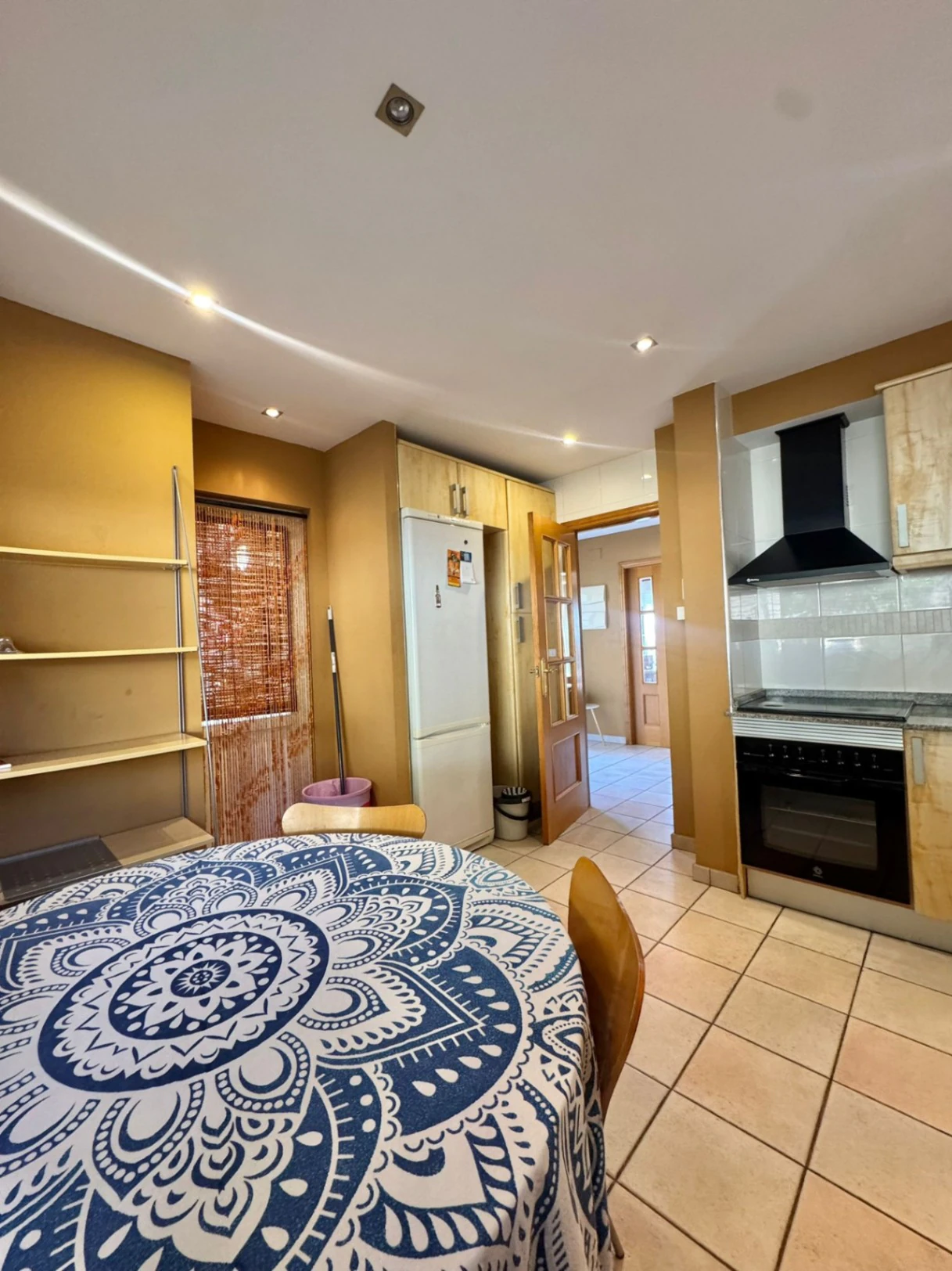 ¡Villa en La Nucía con vista al mar y a las montañas!