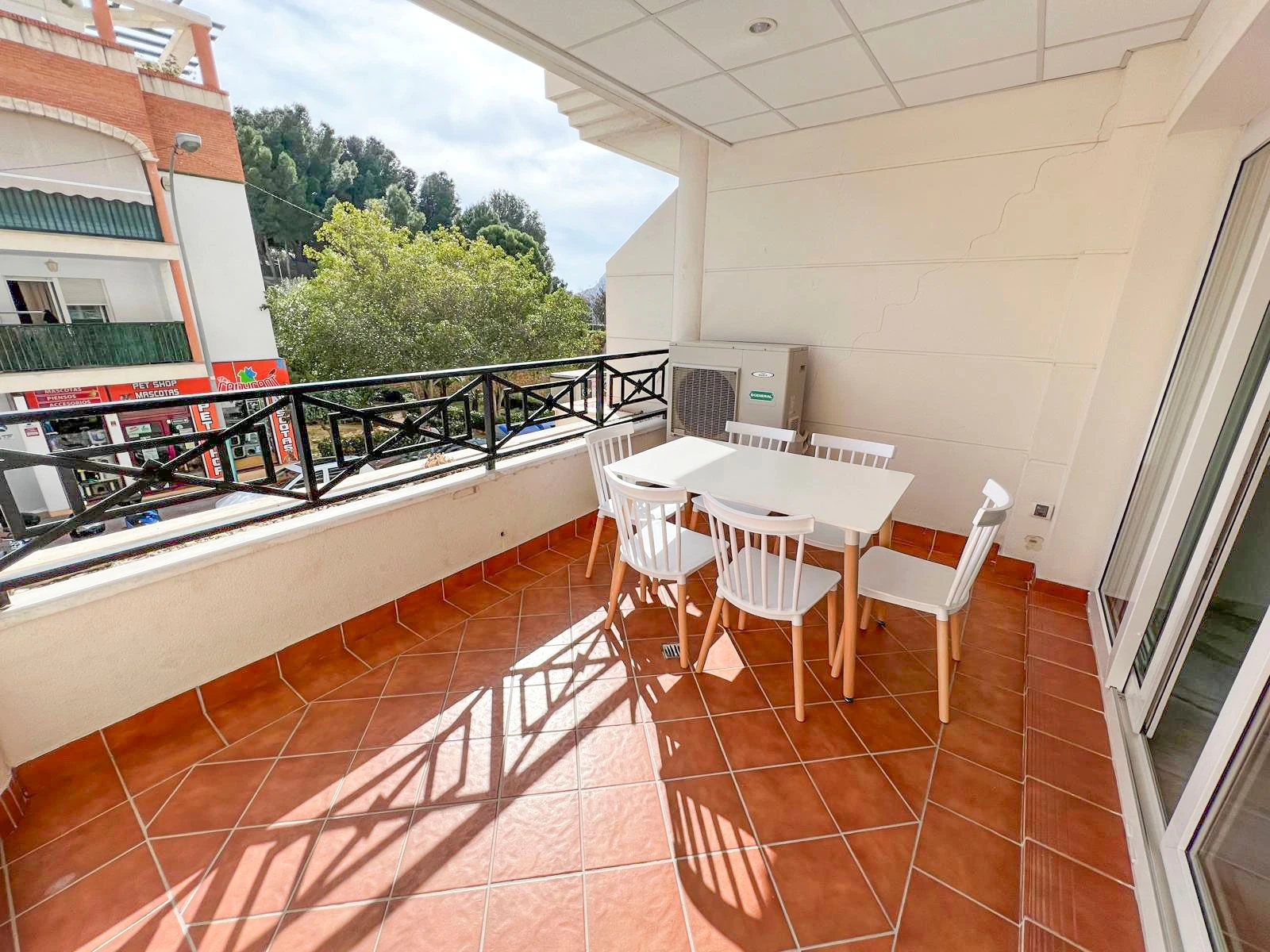 Calpe: 3 bedroom apartment within walking distance of the sea