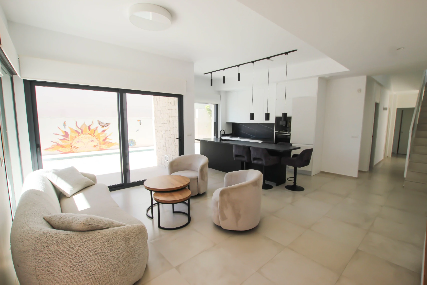 Finestrat: Moderne villa met zwembad en royaal dakterras