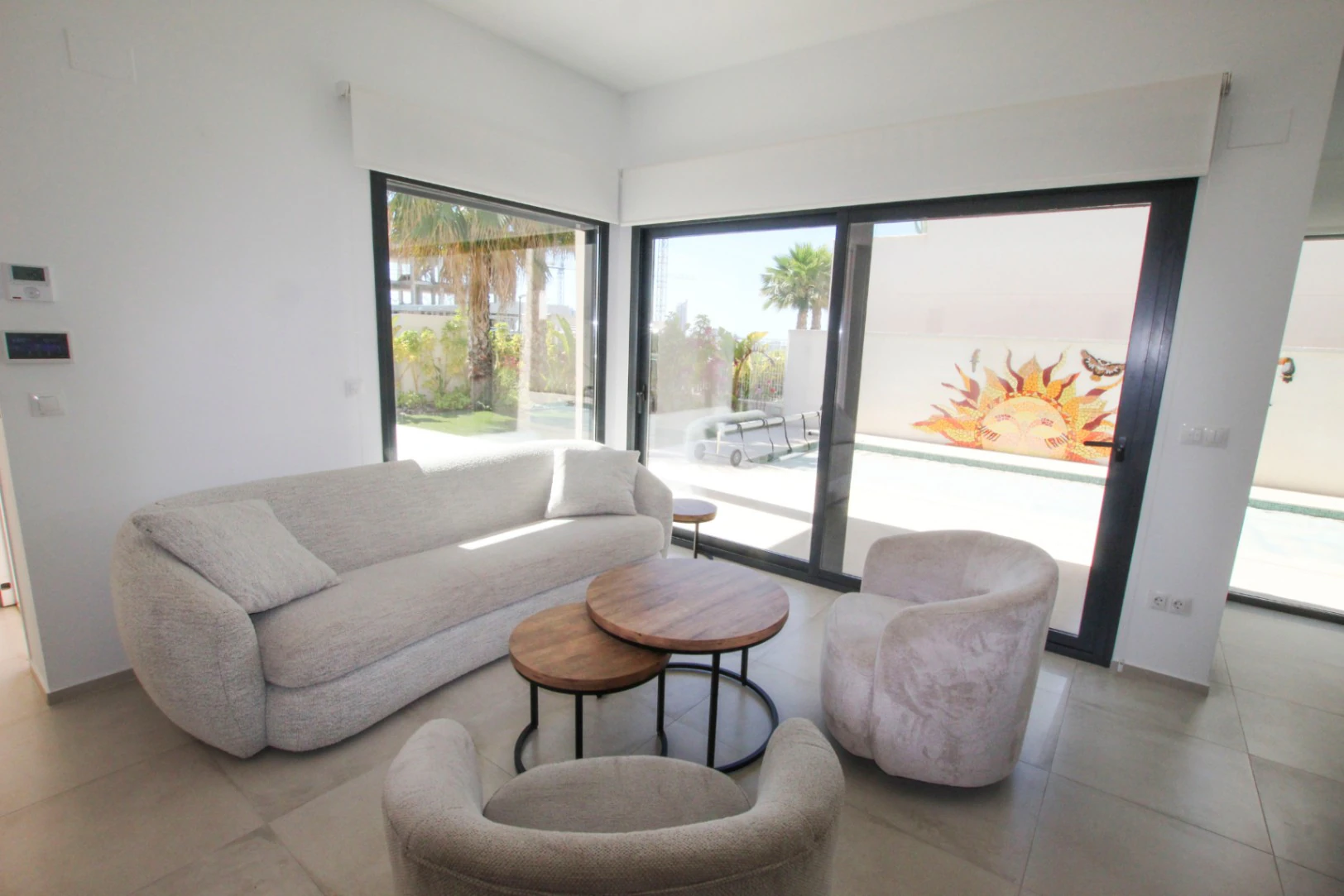 Finestrat: Moderne villa met zwembad en royaal dakterras