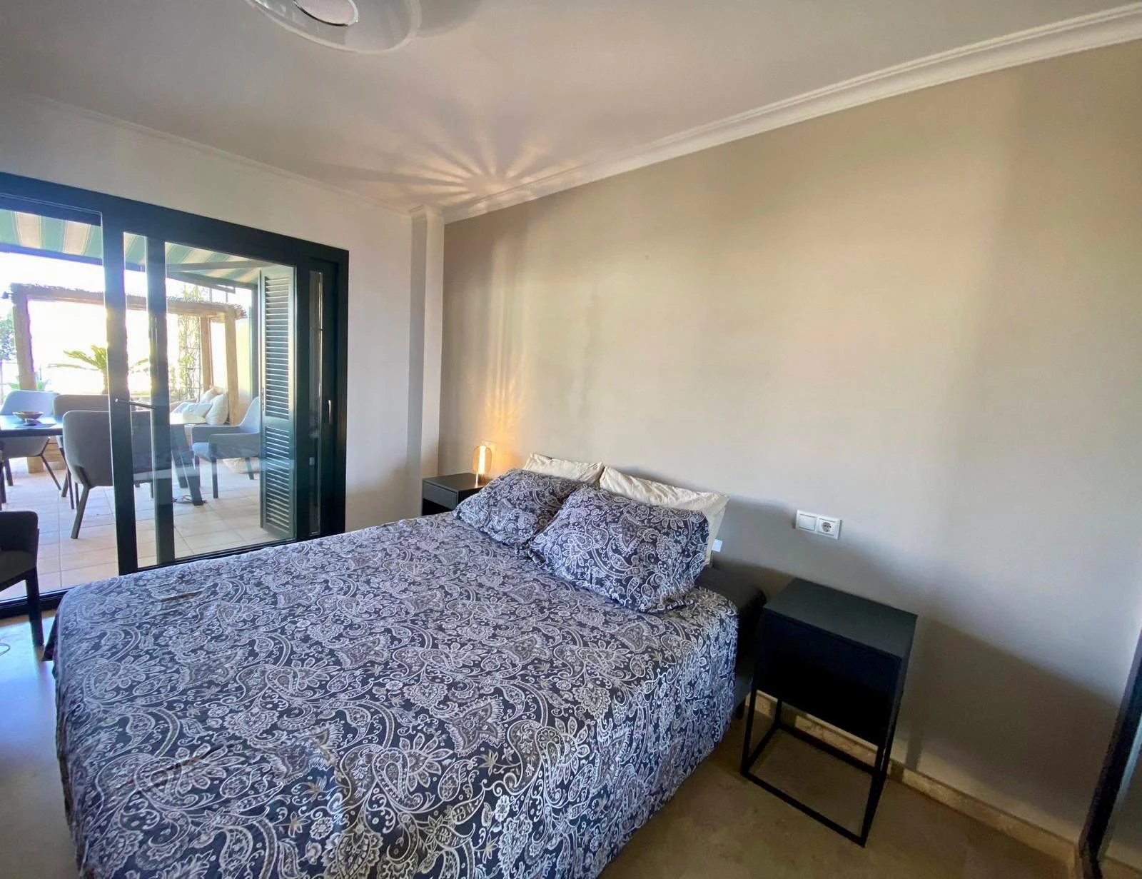 Exclusivo apartamento moderno con vistas al mar y la montaña en Altea la Vella