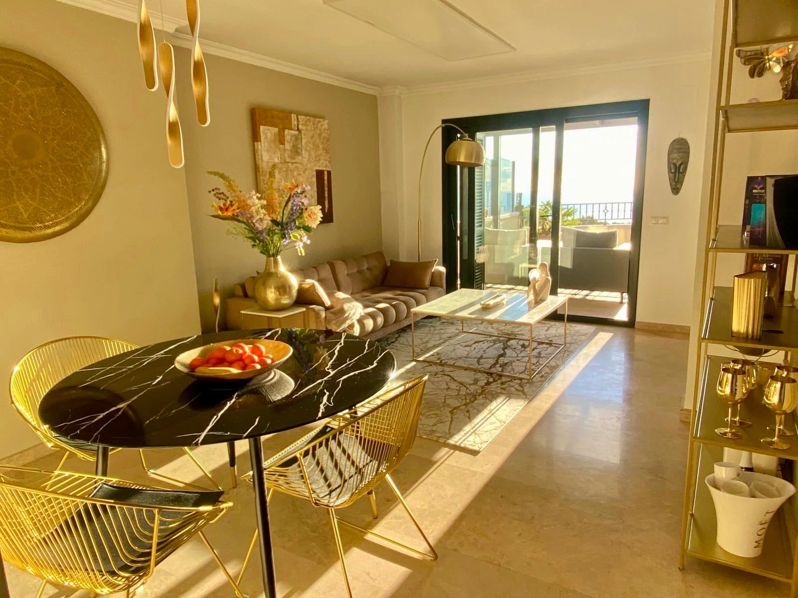 Exclusivo apartamento moderno con vistas al mar y la montaña en Altea la Vella