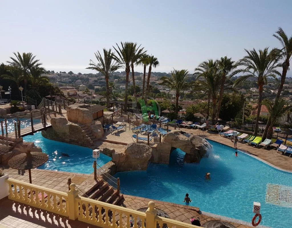 Calpe: apartamento de 2 habitaciones con vistas impresionantes