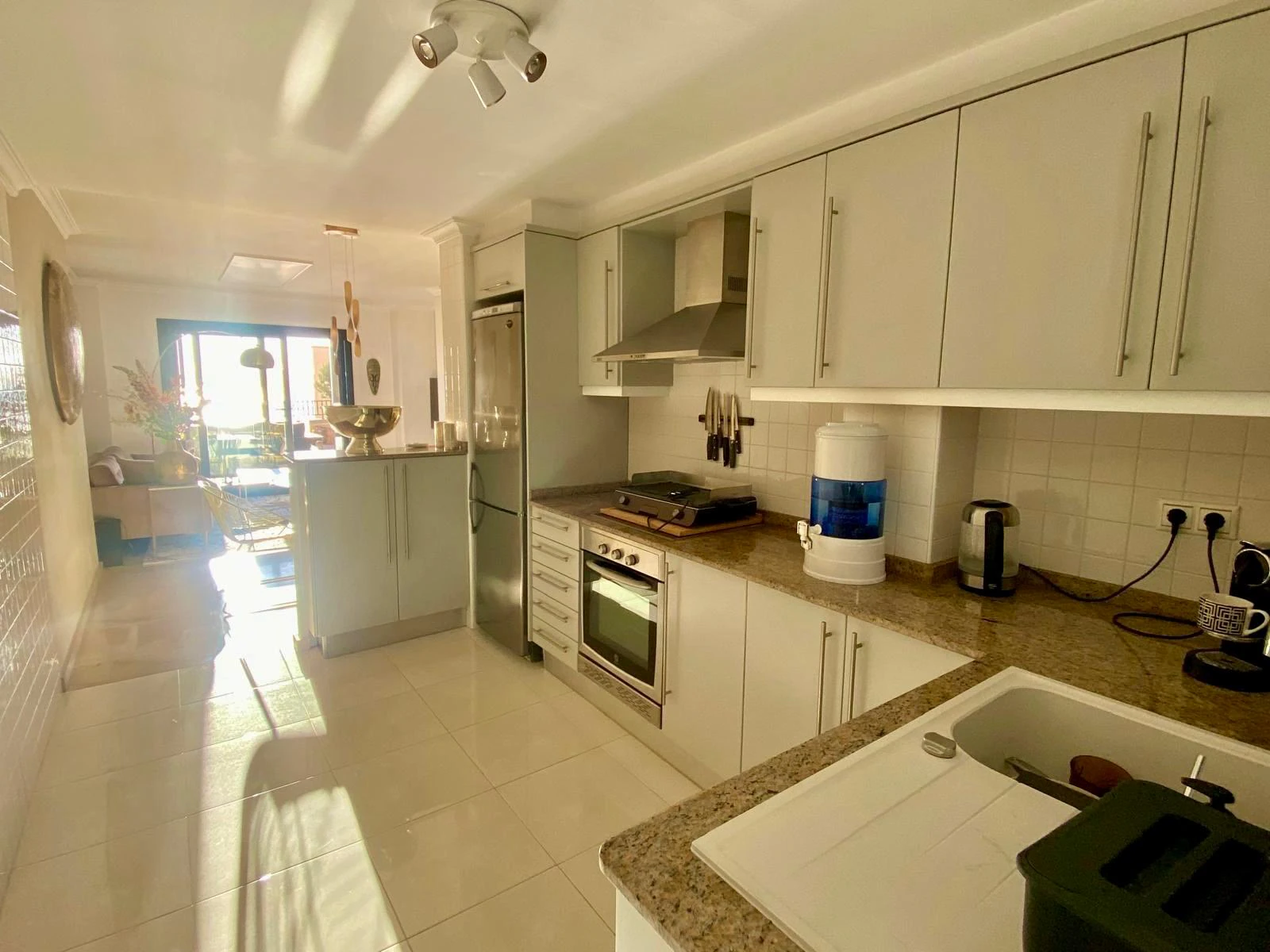 Exclusivo apartamento moderno con vistas al mar y la montaña en Altea la Vella