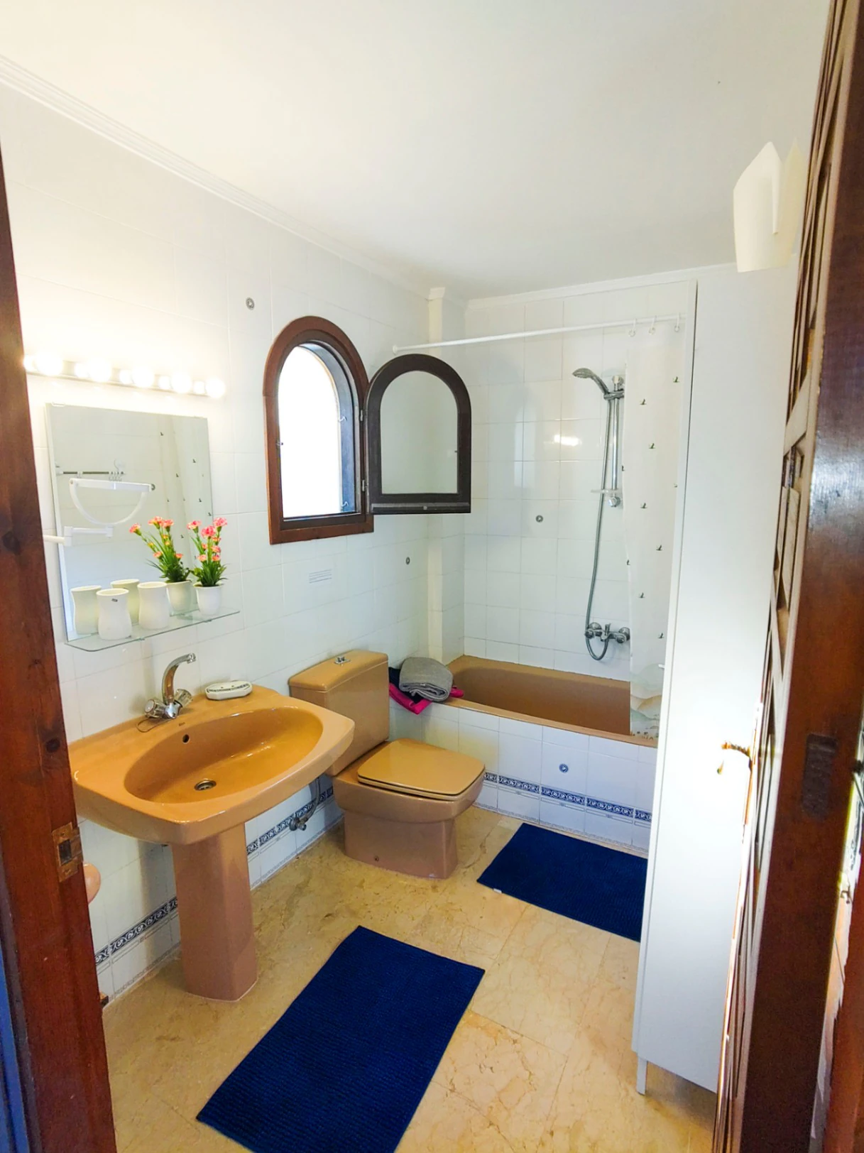 Calpe: Villa met 3 appartementen en een panoramisch uitzicht op zee