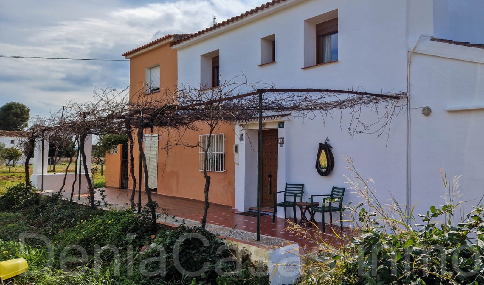 Casa de campo pareada cerca del mar y 3km de Denia
