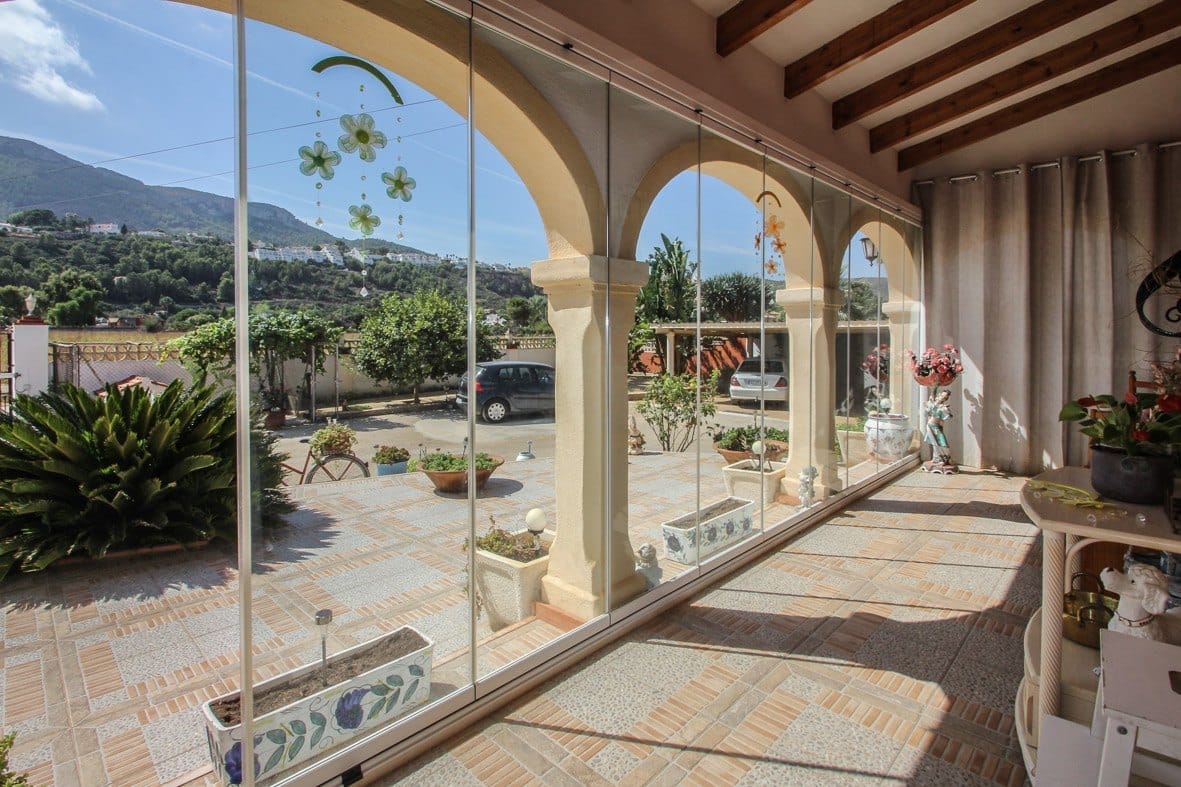 Magnifico chalet pareado en Denia