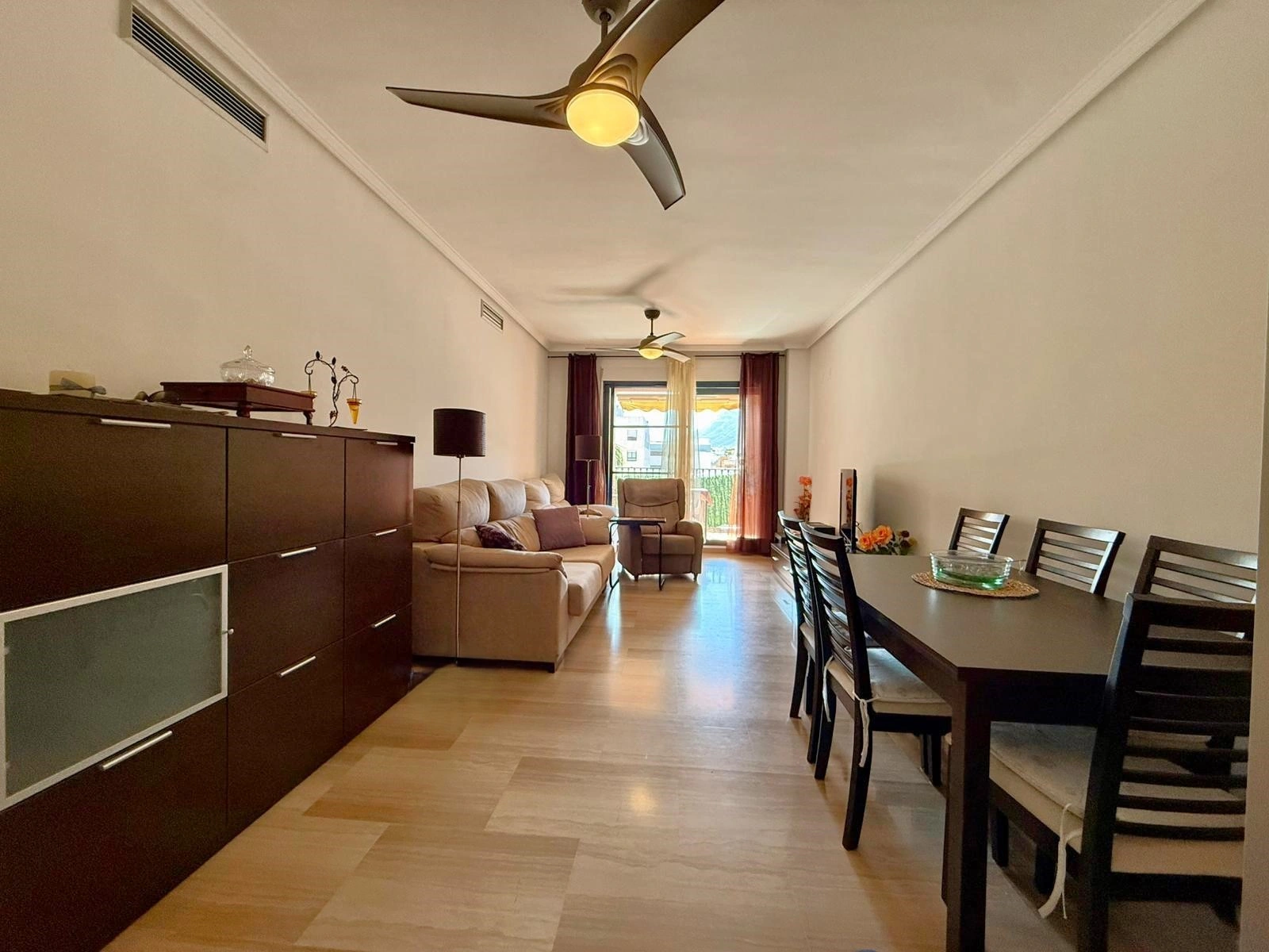 Apartamento en Denia de tres dormitorios en zona Miguel Hernandez