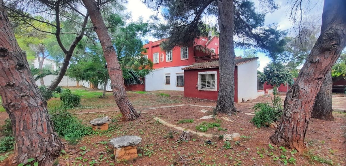 Villa en venta en Denia