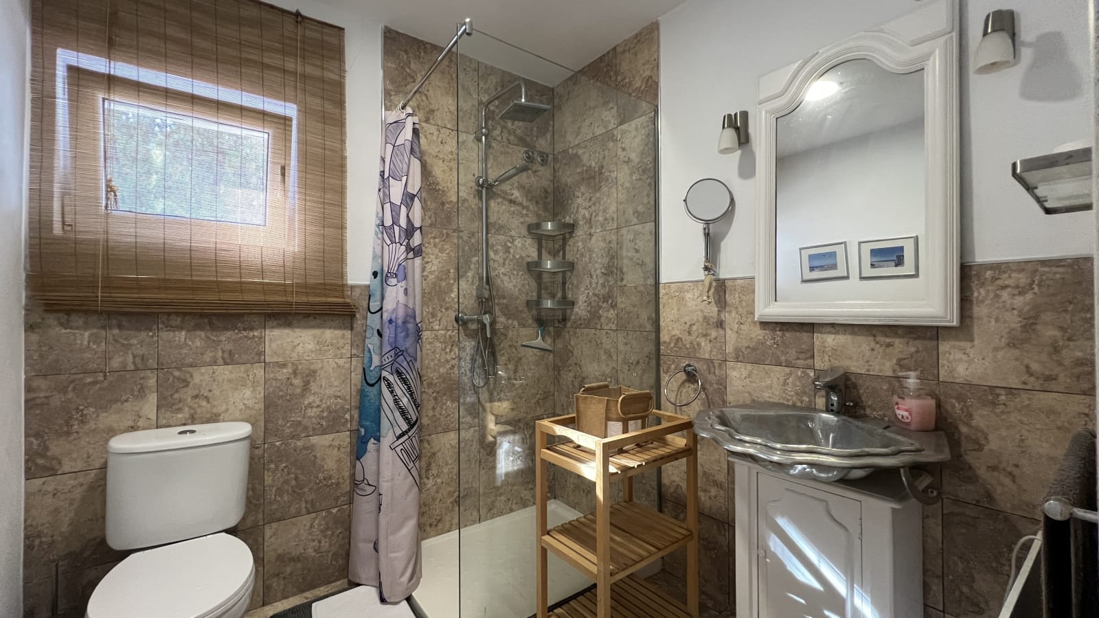 Preciosa villa reformada de 3 dormitorios con piscina privada nueva en una zona residencial privilegiada