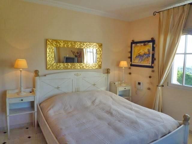 Fantástica villa con vistas al mar, 5 dormitorios, 4 baños, 425 m2 de superficie habitable, 300 m2 de terrazas.