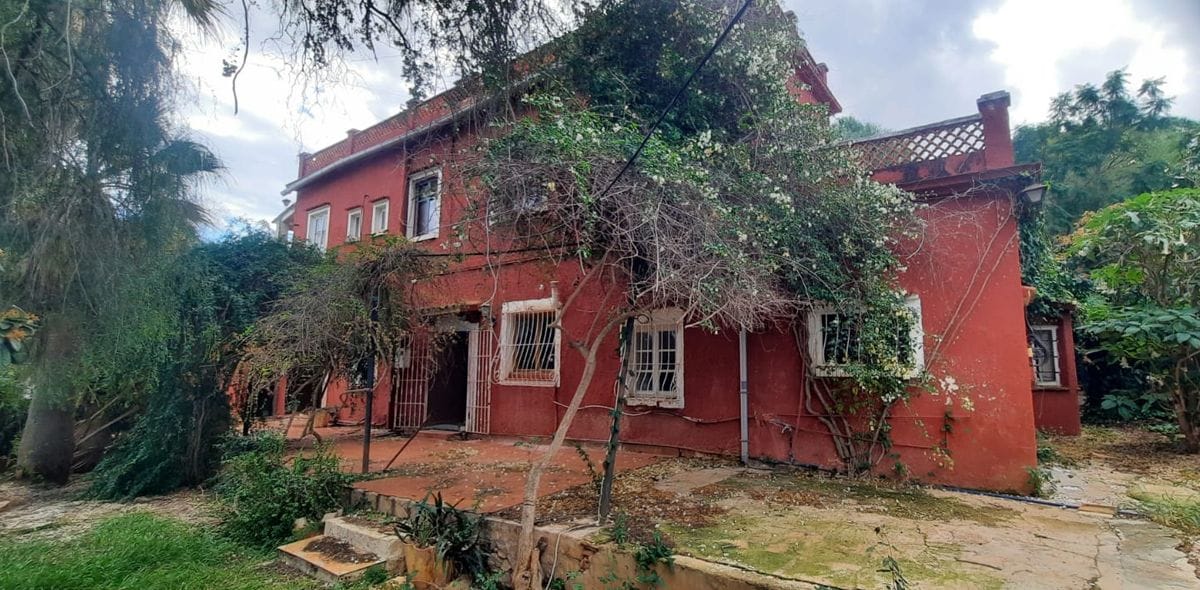 Villa en venta en Denia