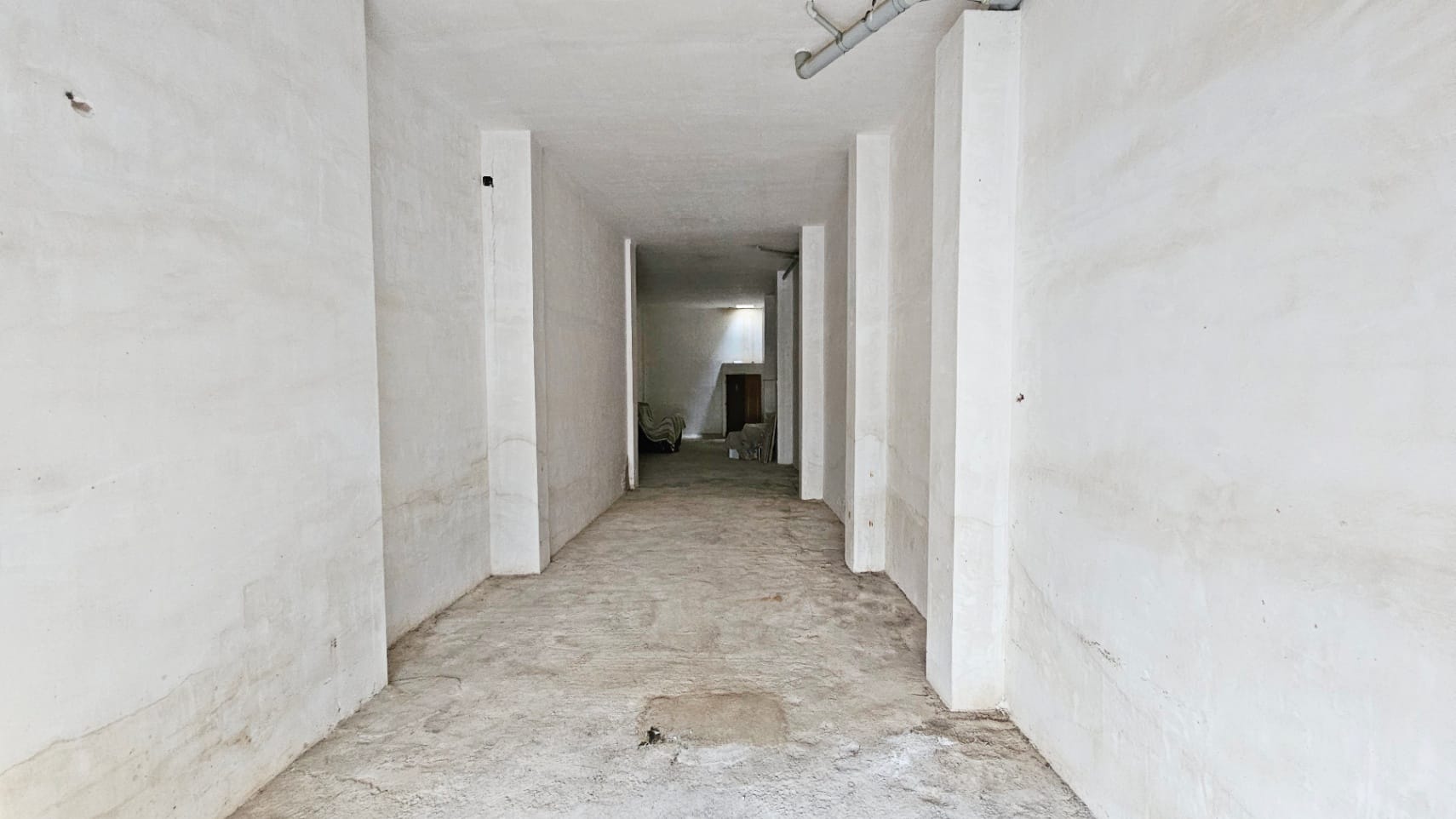 Local comercial/trastero en alquiler en el centro de Pego