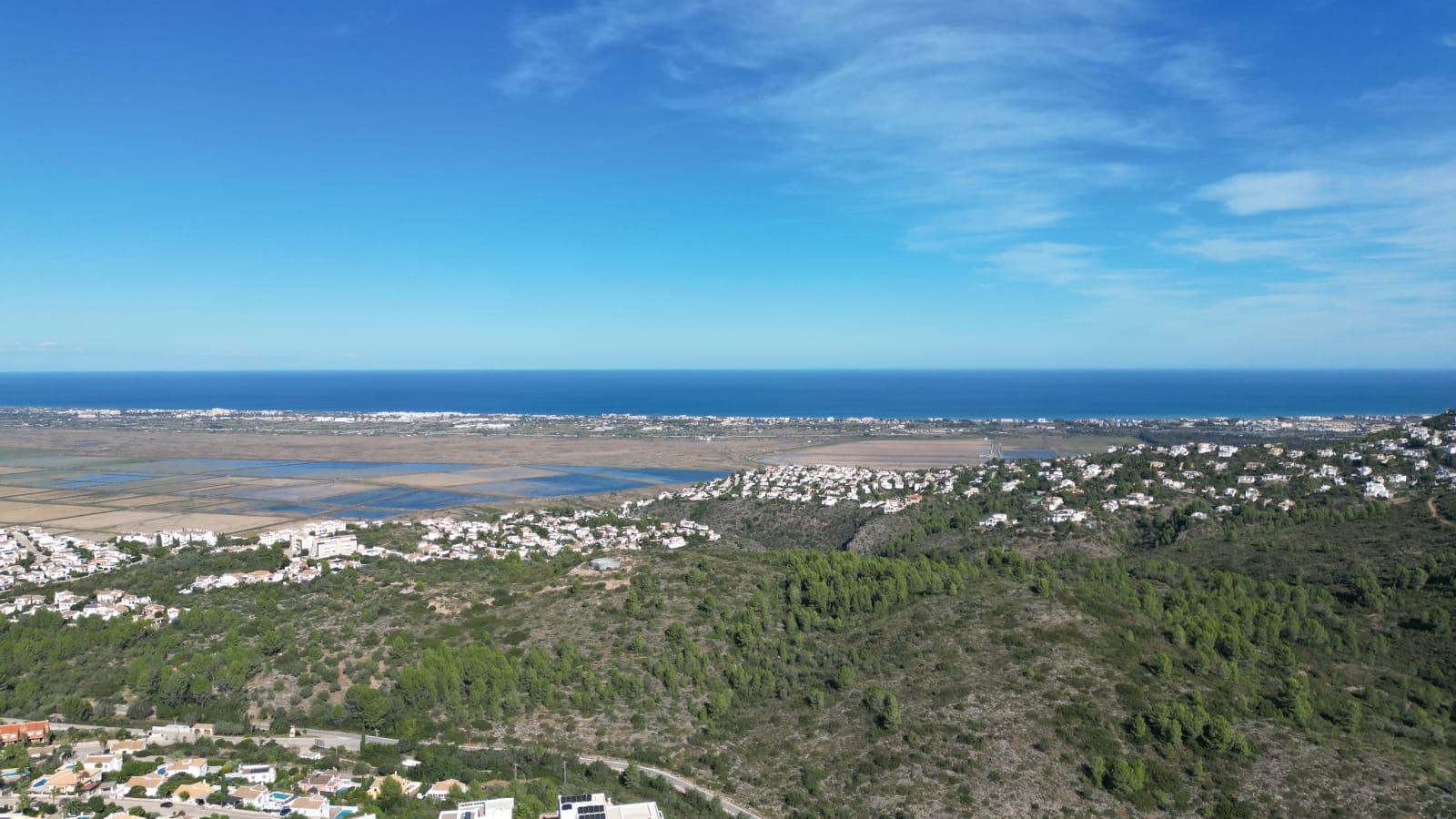 ¡Una oferta excepcional! Terreno edificable con fantástica vista panorámica