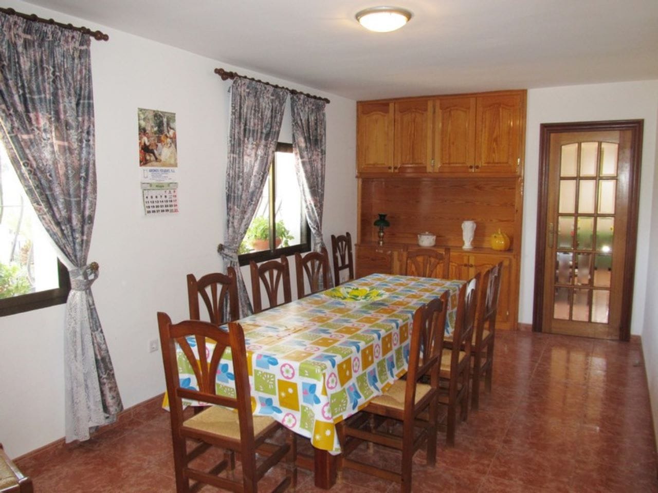 Finca con plantacion de aguacates en Forna