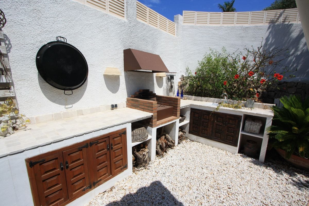 Villa en venta en Denia
