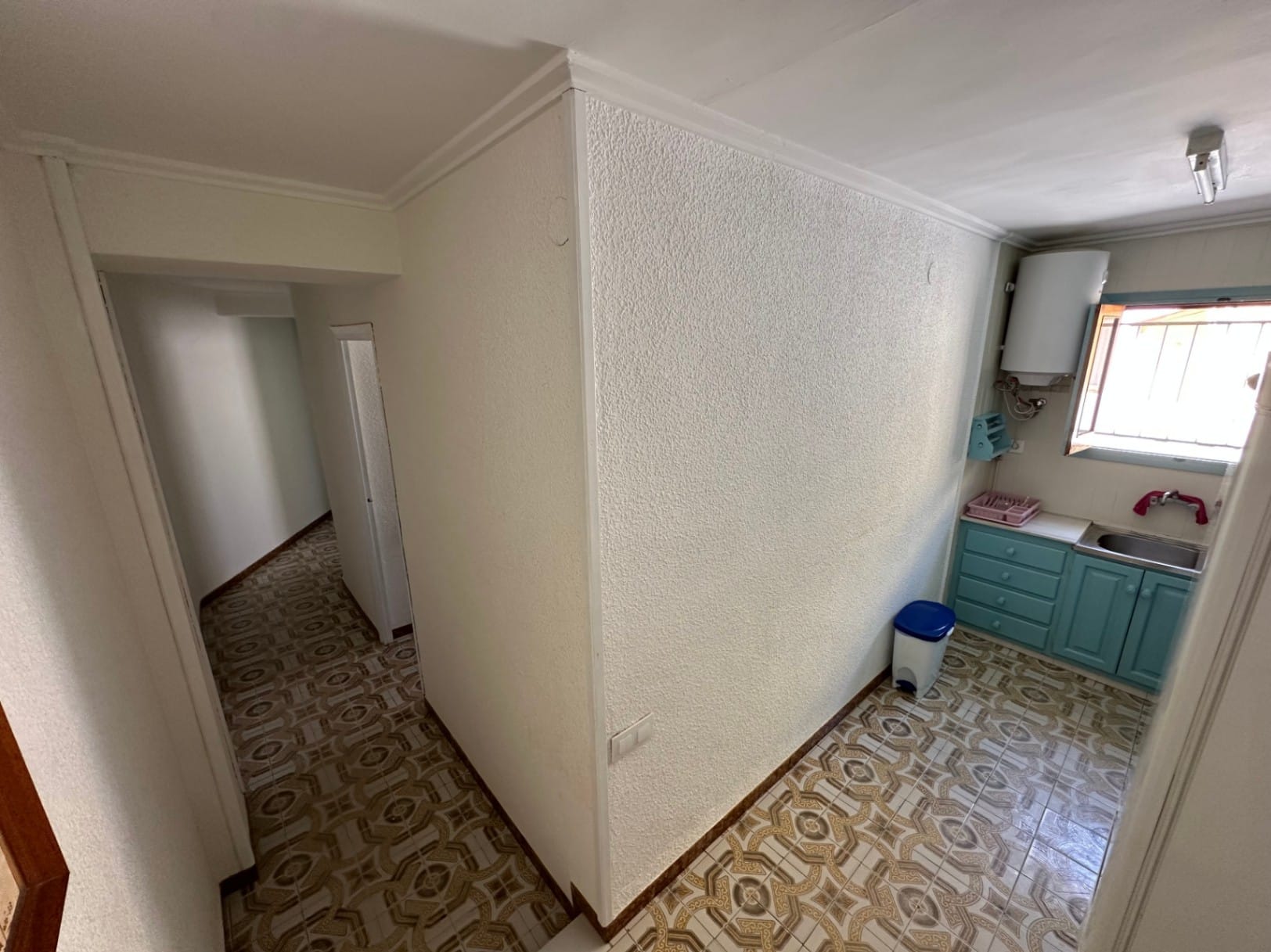 Chalet con 2 viviendas en 1ª linea de playa en Denia