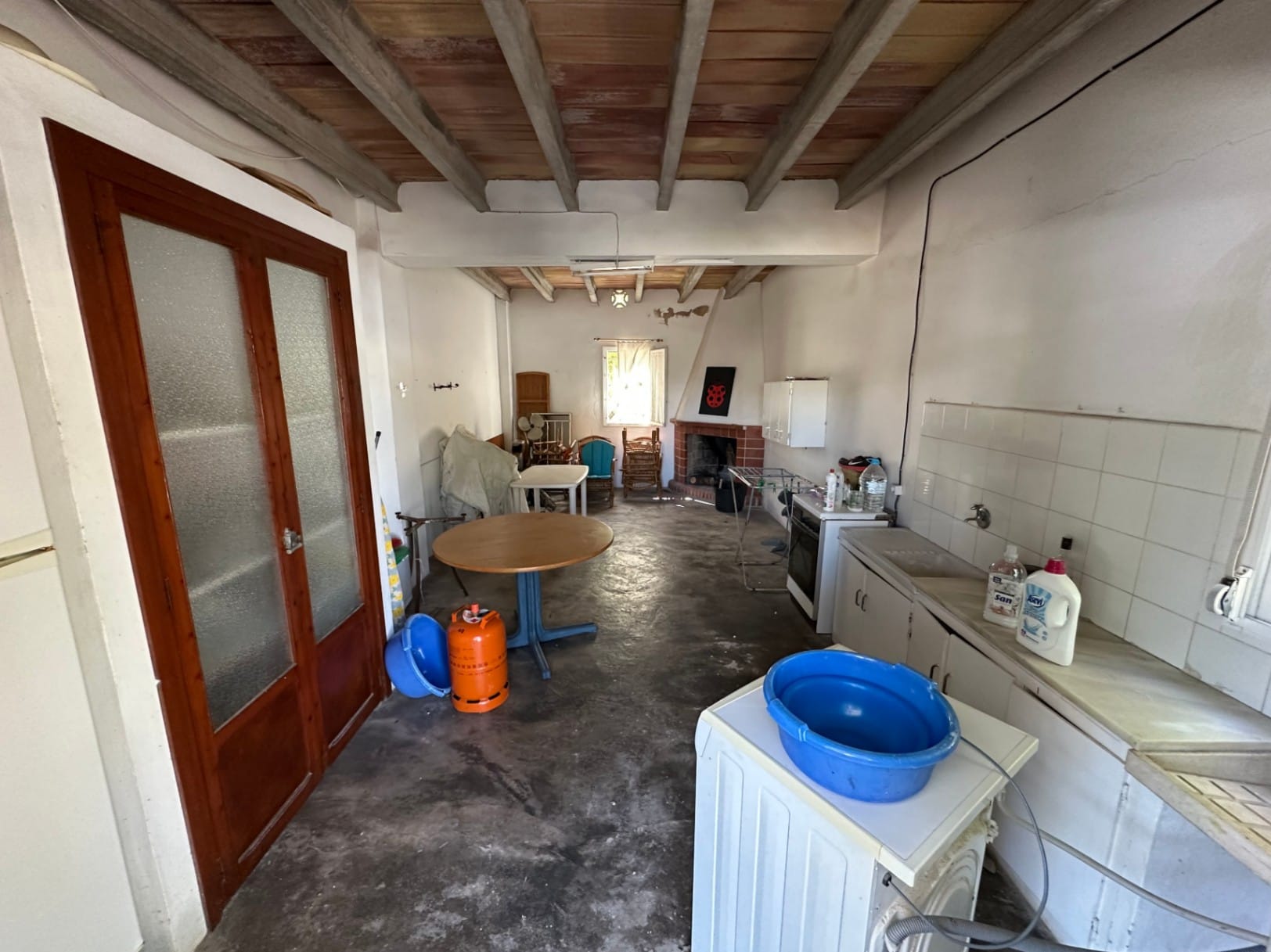 Chalet con 2 viviendas en 1ª linea de playa en Denia