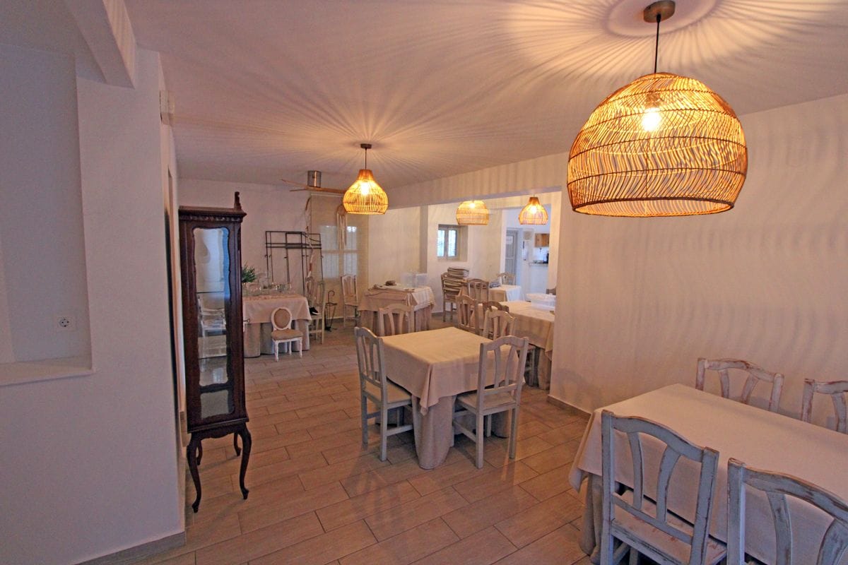 Villa en venta en Denia
