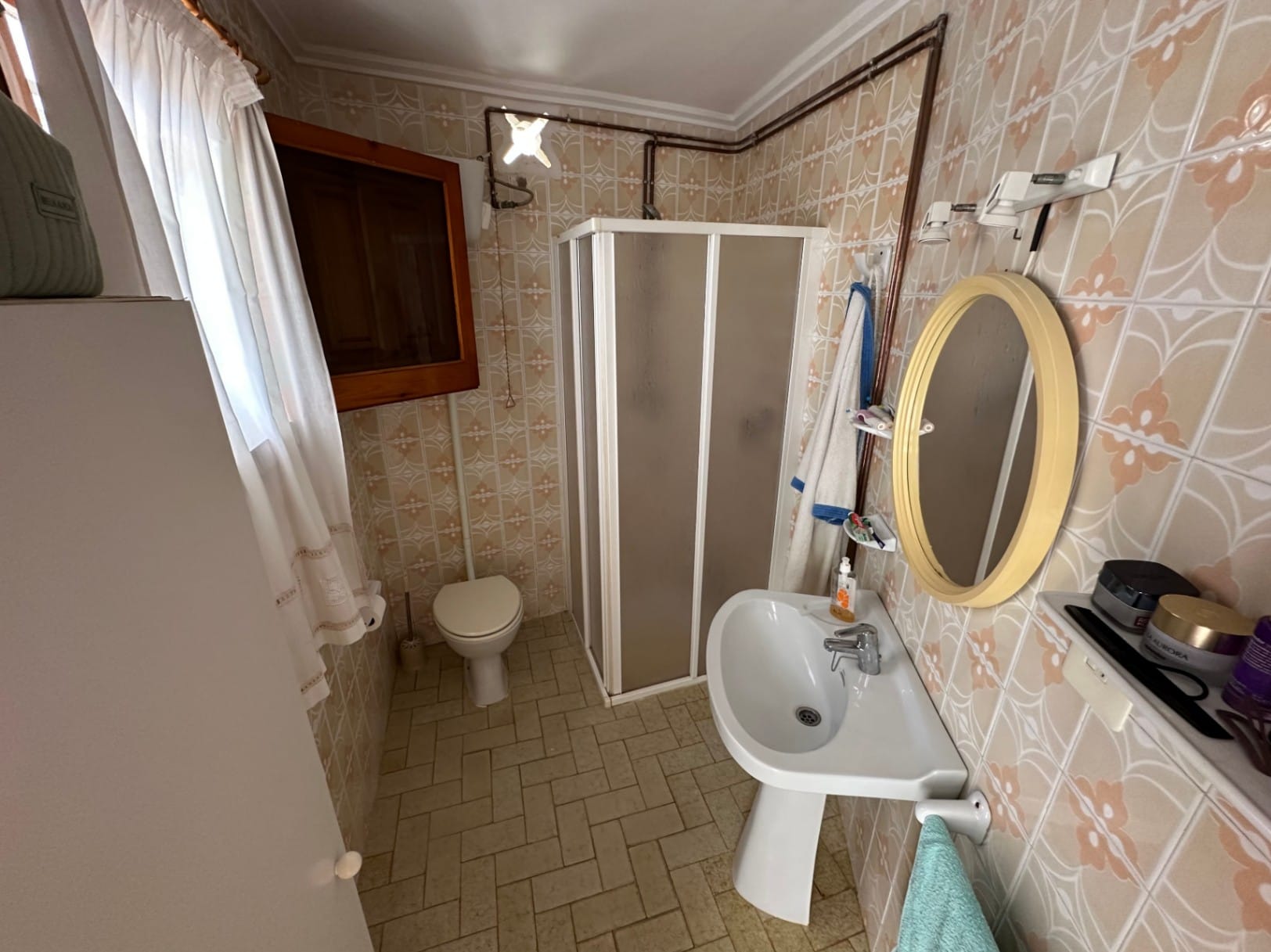 Chalet con 2 viviendas en 1ª linea de playa en Denia