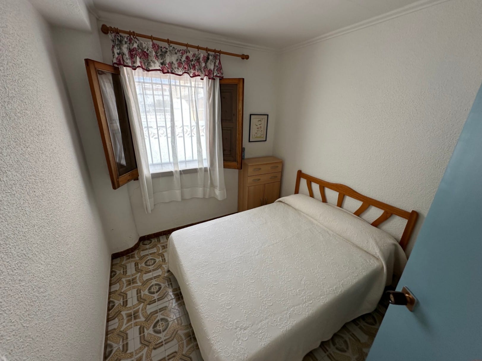 Chalet con 2 viviendas en 1ª linea de playa en Denia