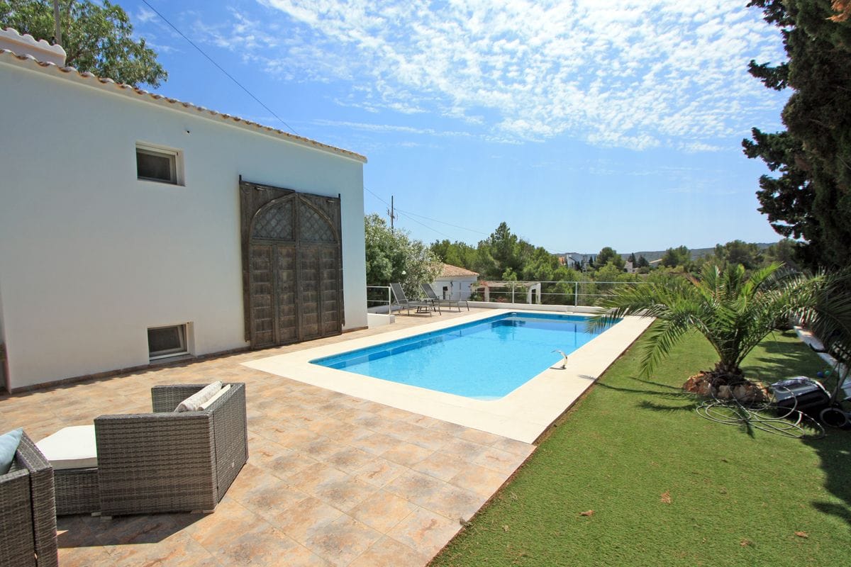 Villa en venta en Denia