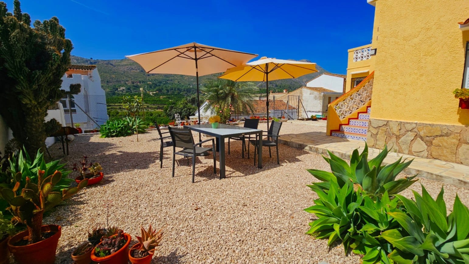 Villa en Adsubia con espectaculares vistas