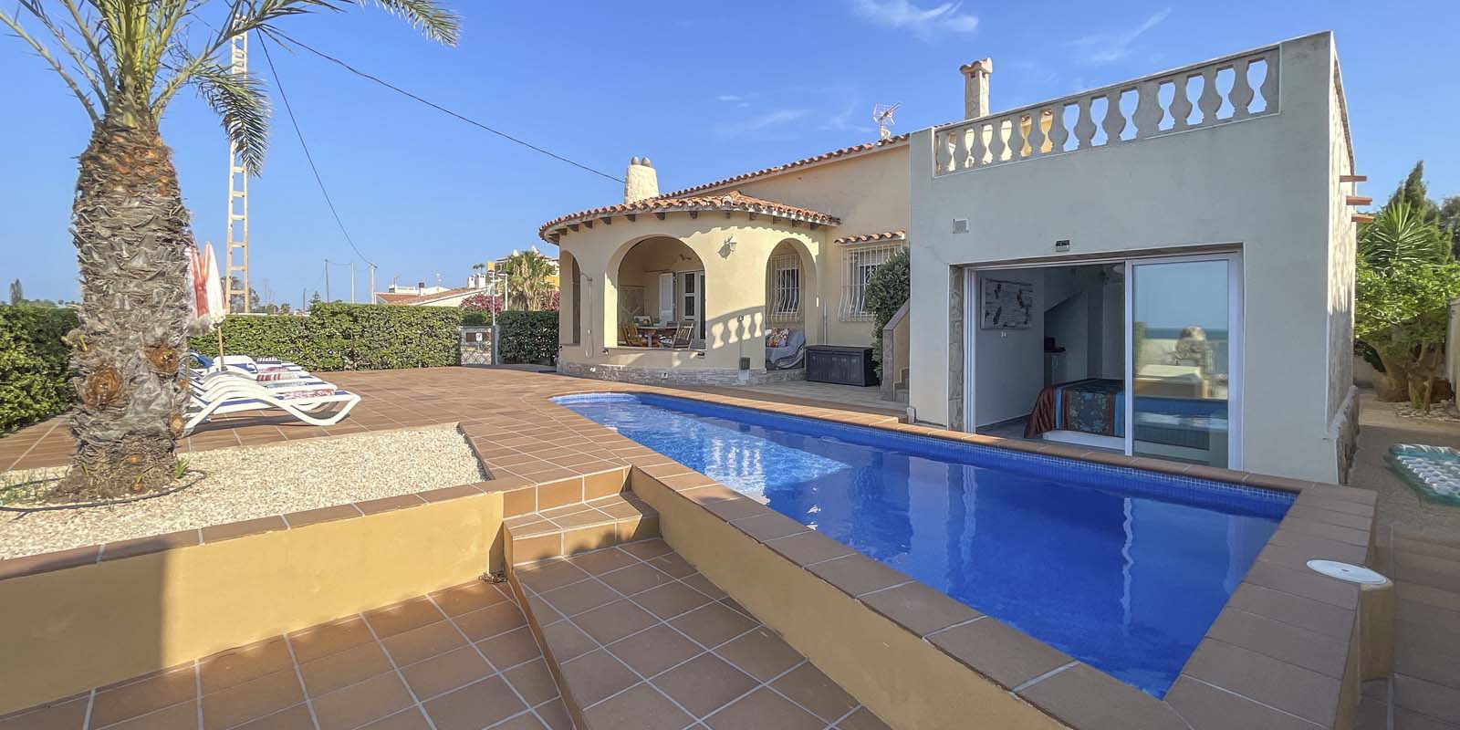 Chalet en primera línea, Denia