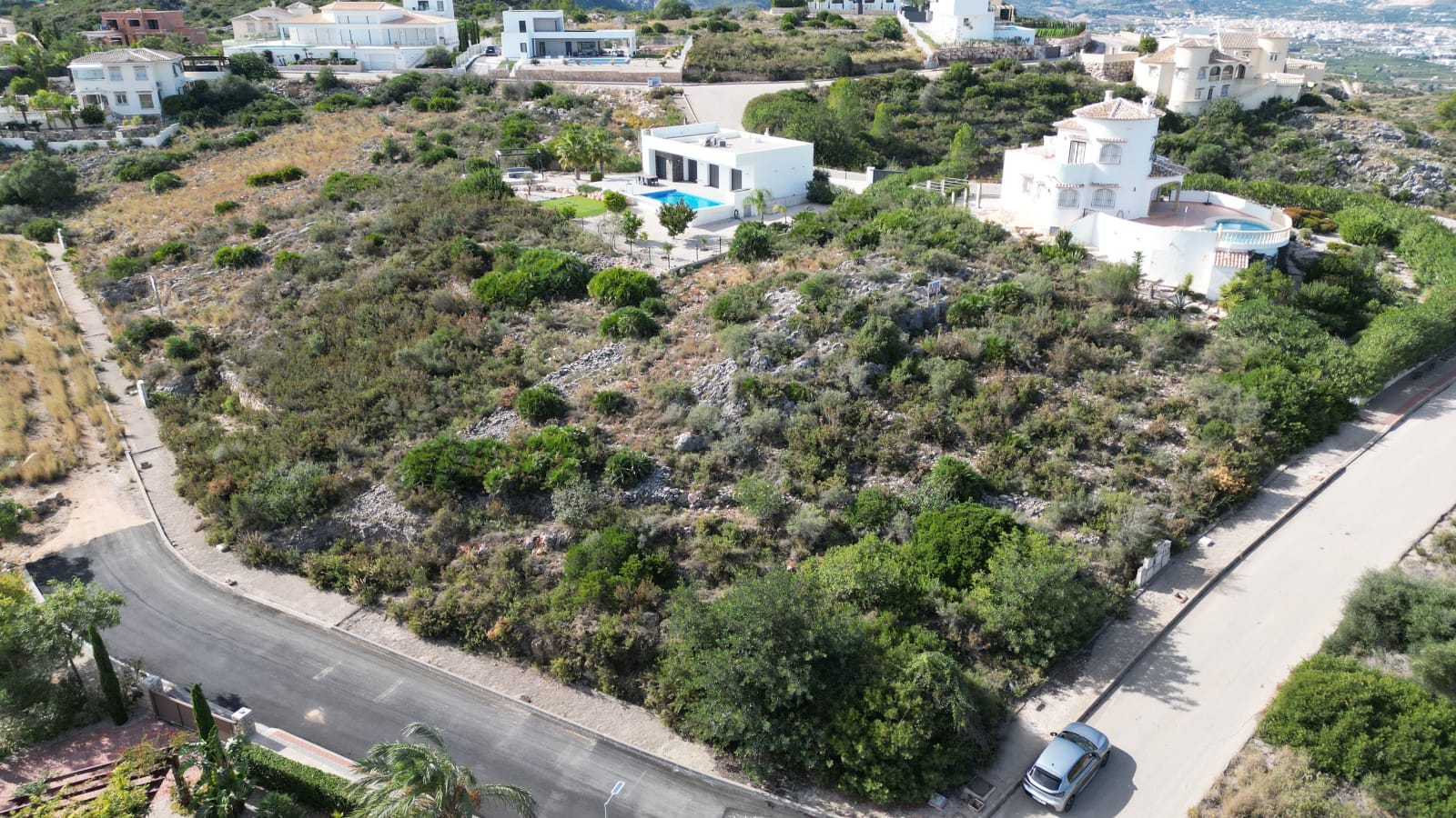 ¡Una oferta excepcional! Terreno edificable con fantástica vista panorámica