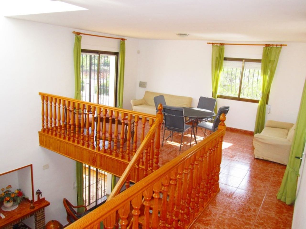 Finca con plantacion de aguacates en Forna