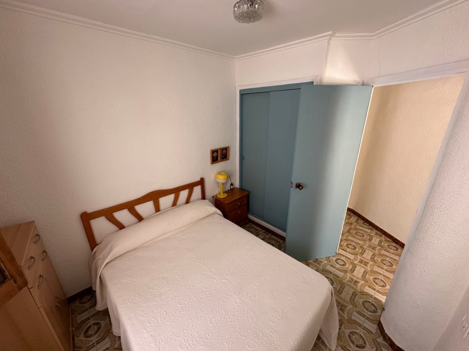 Chalet con 2 viviendas en 1ª linea de playa en Denia
