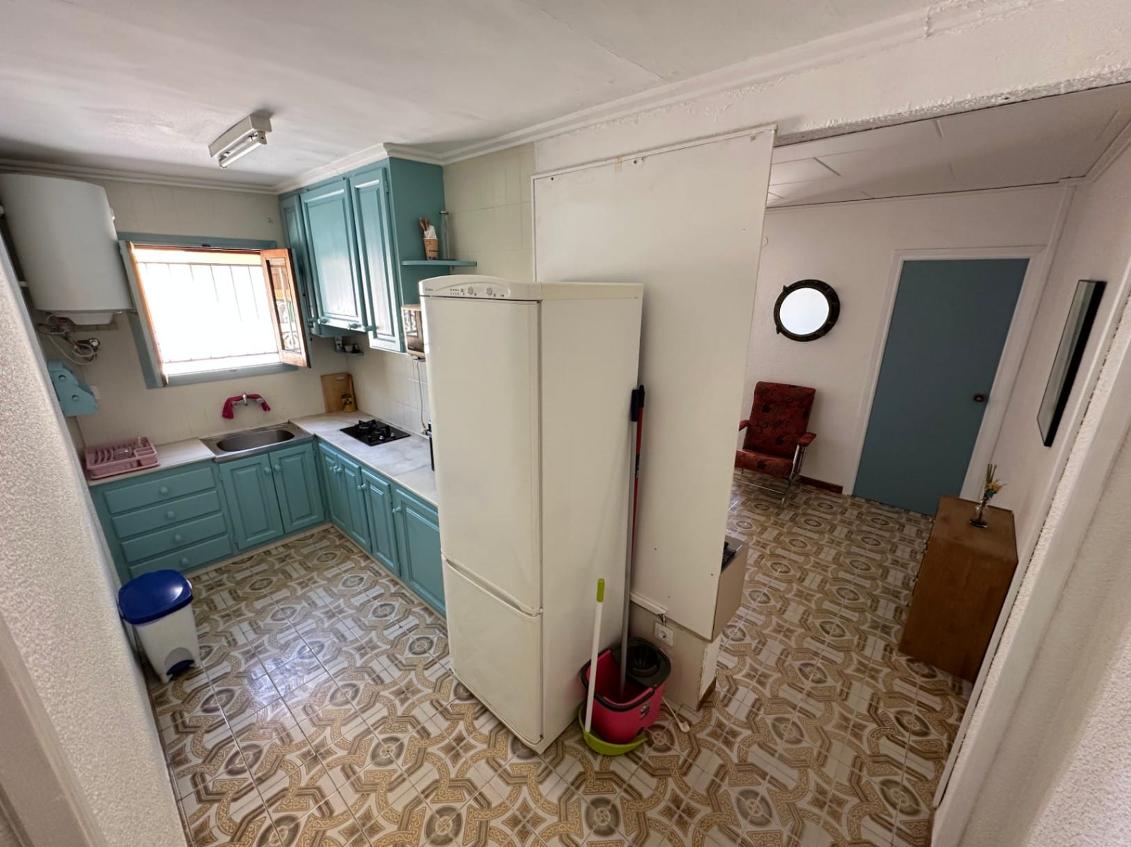 Chalet con 2 viviendas en 1ª linea de playa en Denia