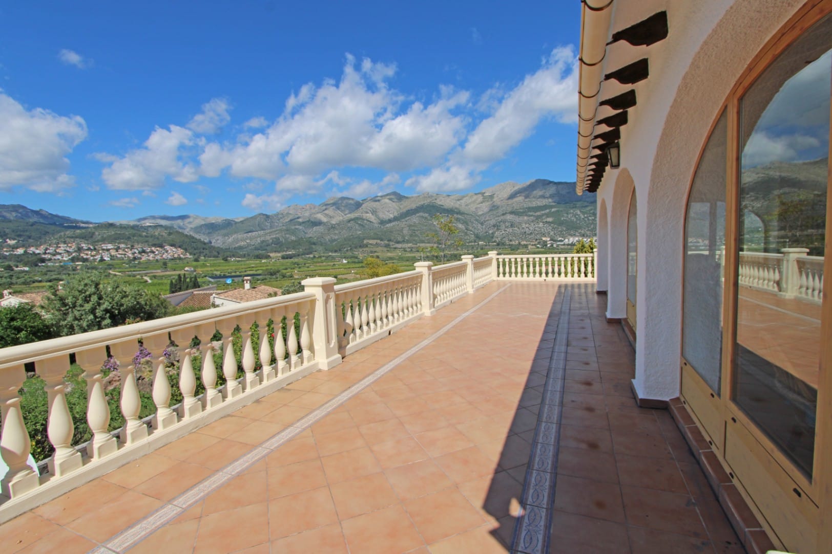 Villa en venta en Orba