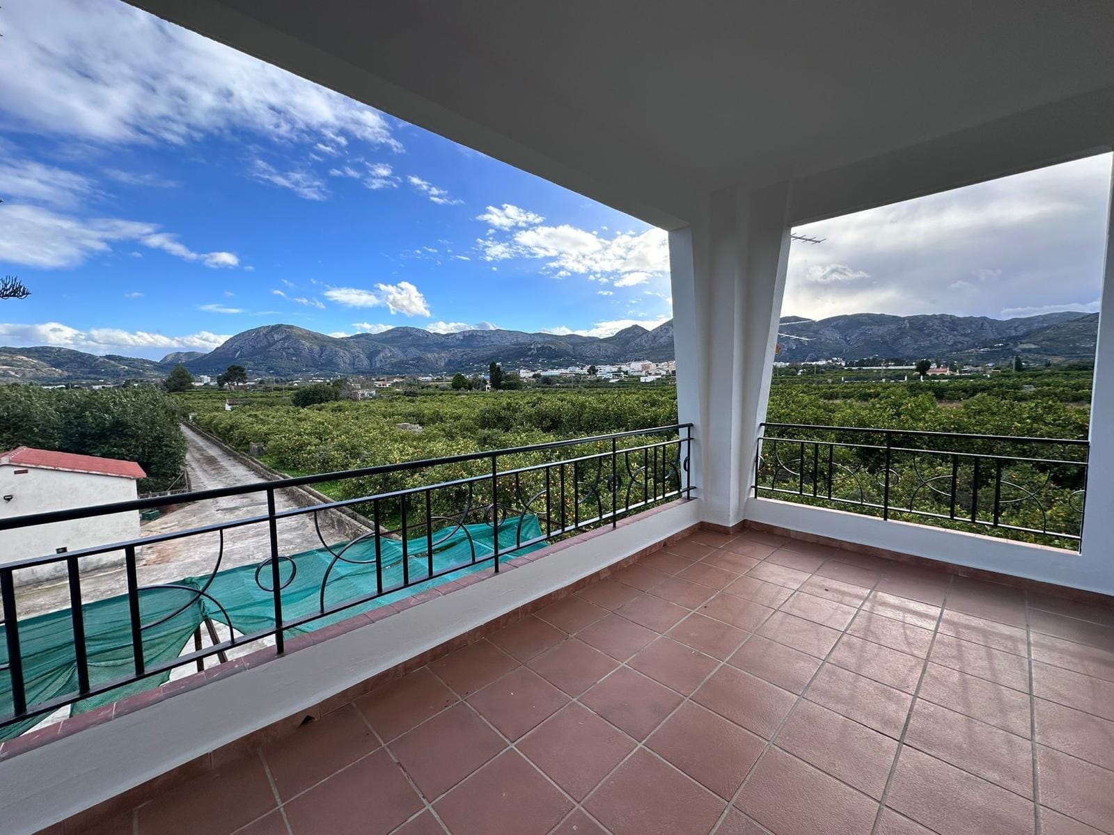 Apartamento con Terraza y Vistas en Plena Naturaleza