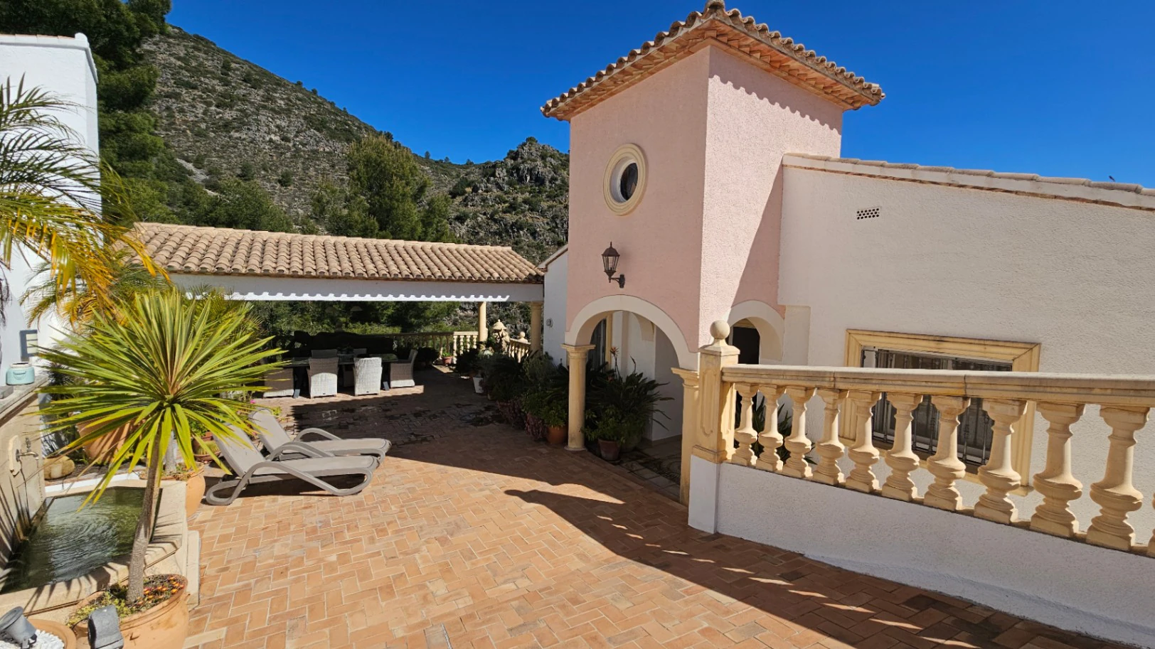 Villa en Pego con maravillosas vistas