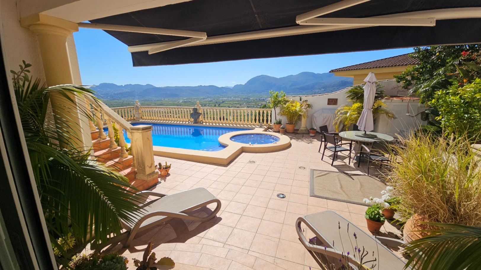 Villa en Pego con maravillosas vistas