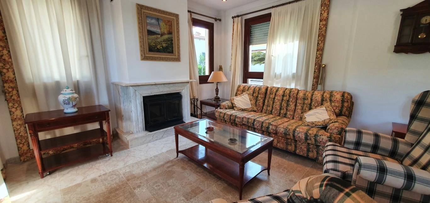 Detached House en venta en Oliva