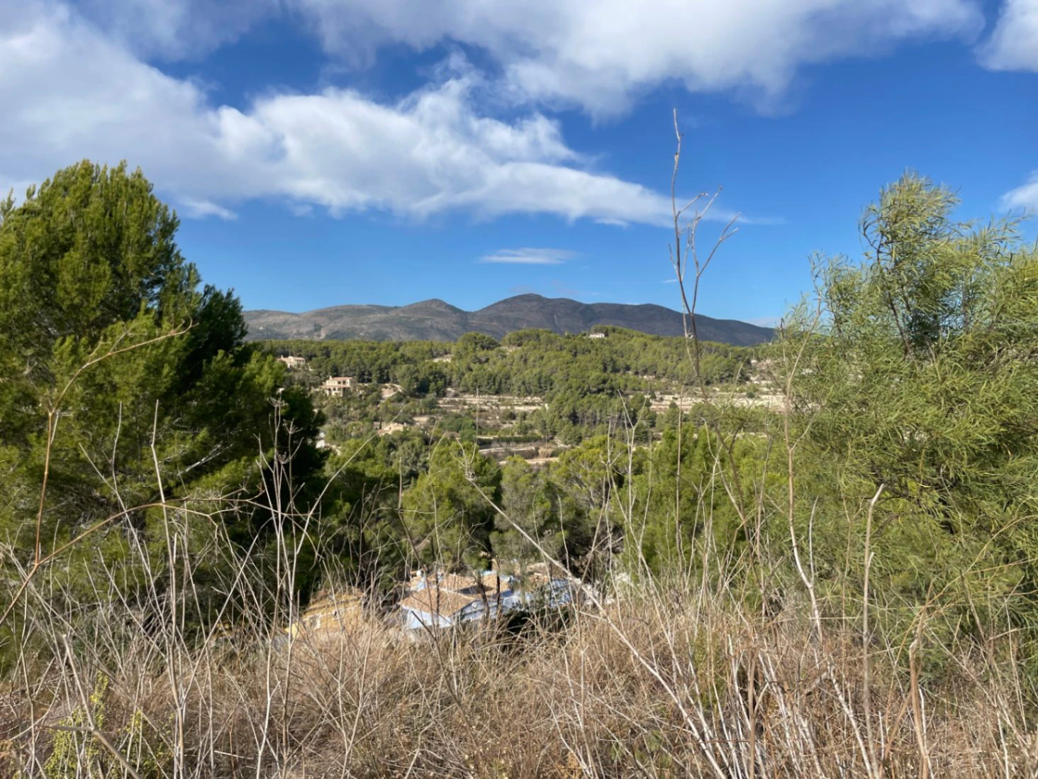 Parcela edificable en venta para construcción de pareados en Empedrola Calpe, Costa Blanca
