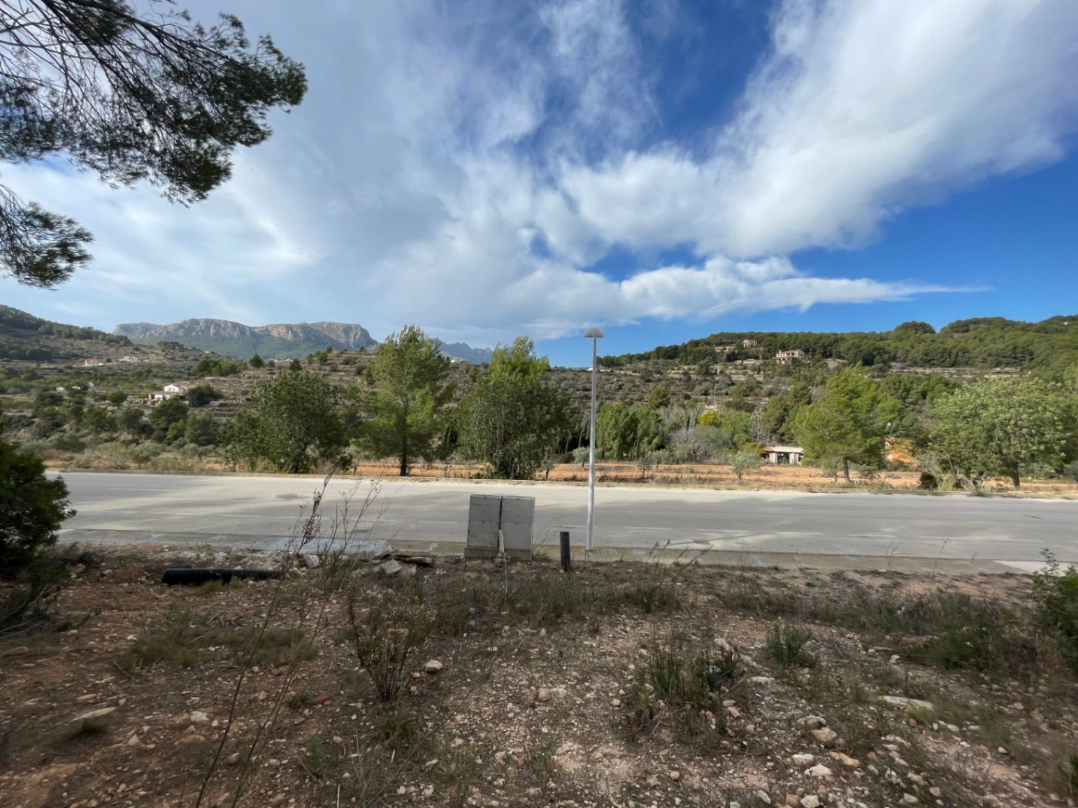 Parcela edificable en venta para construcción de pareados en Empedrola Calpe, Costa Blanca