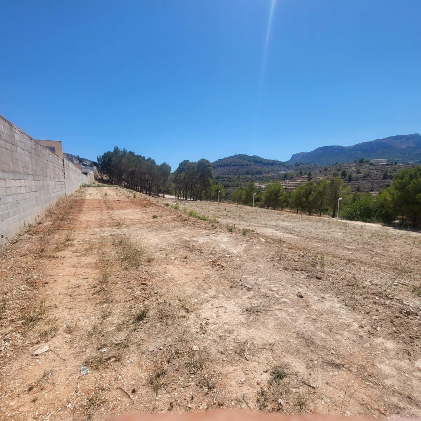 Parcela edificable en venta para construcción de pareados en Empedrola Calpe, Costa Blanca