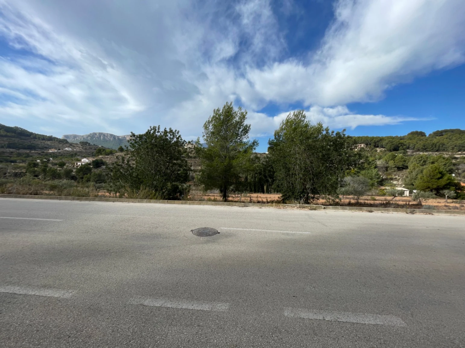 Parcela edificable en venta para construcción de pareados en Empedrola Calpe, Costa Blanca