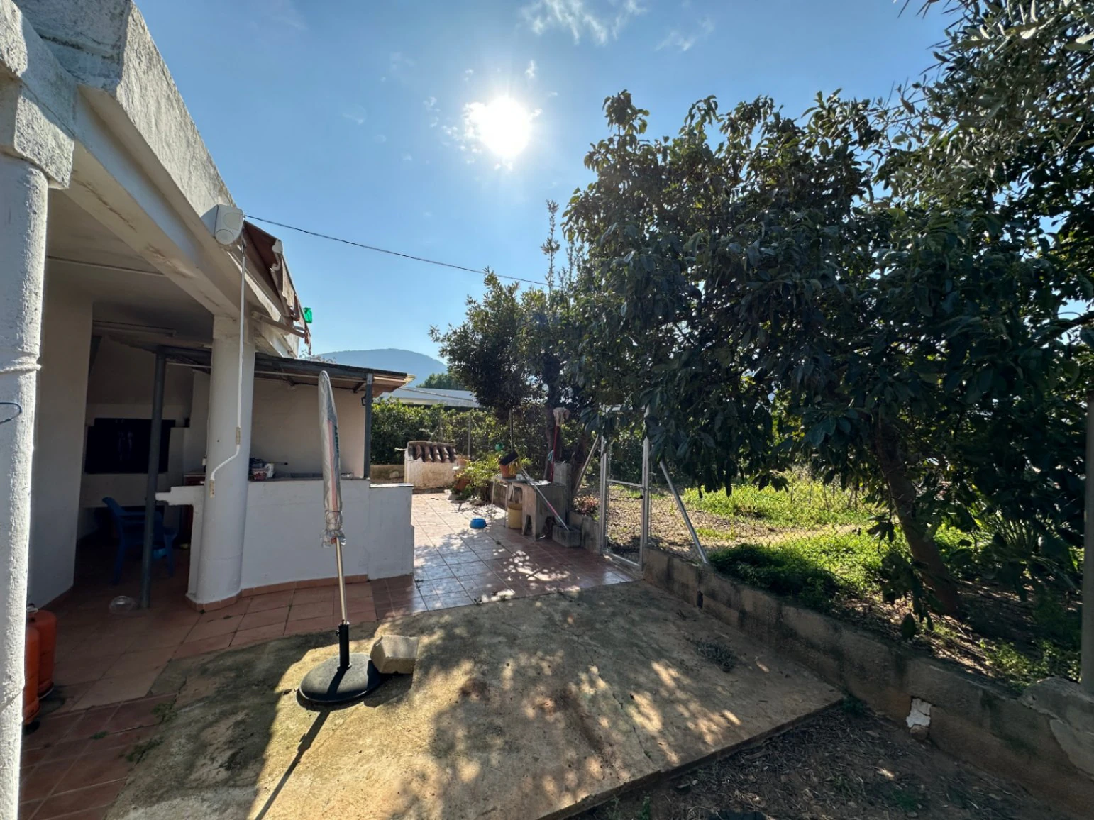 Casa de campo con 2 viviendas y vistas al mar en Pego
