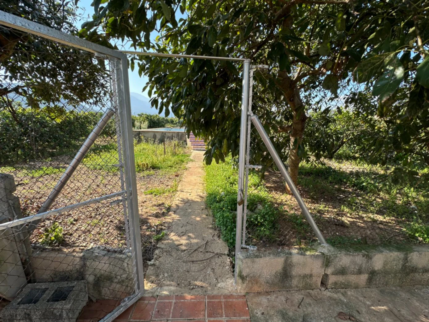 Casa de campo con 2 viviendas y vistas al mar en Pego