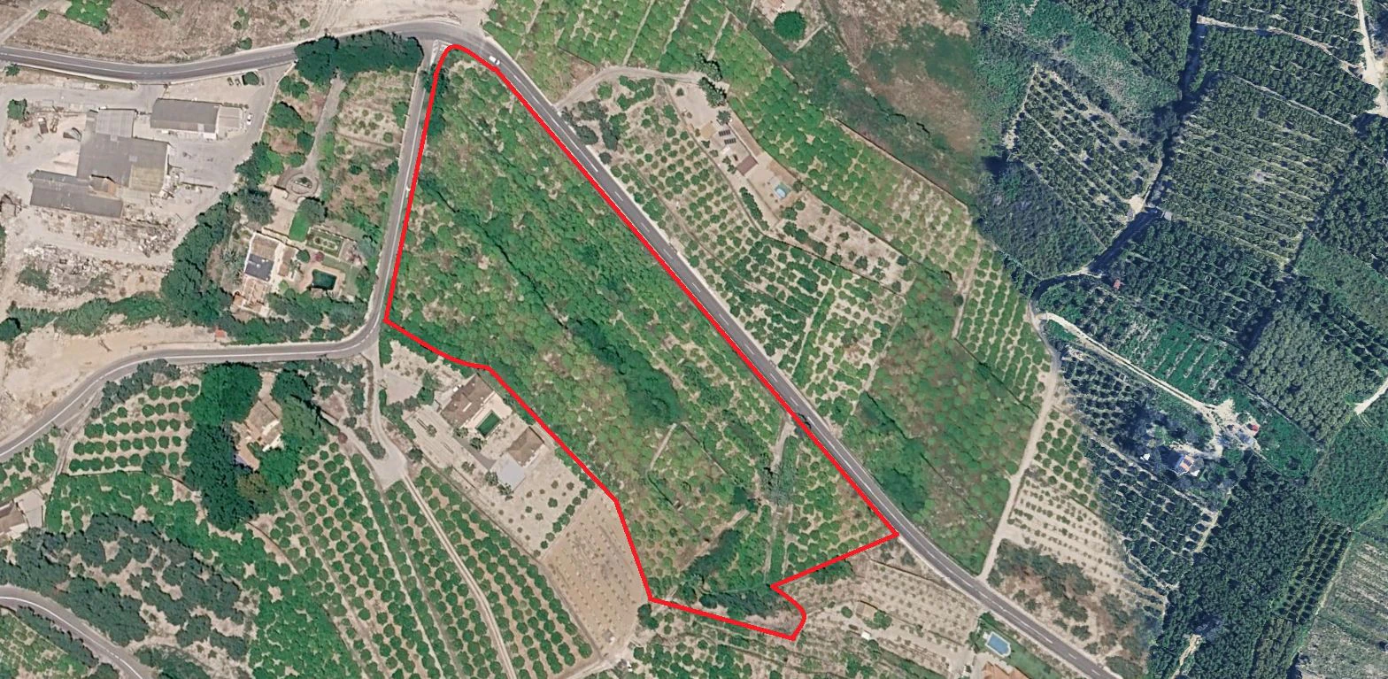 Terreno de 18.000 m2 con vistas al mar y cercano a Pego