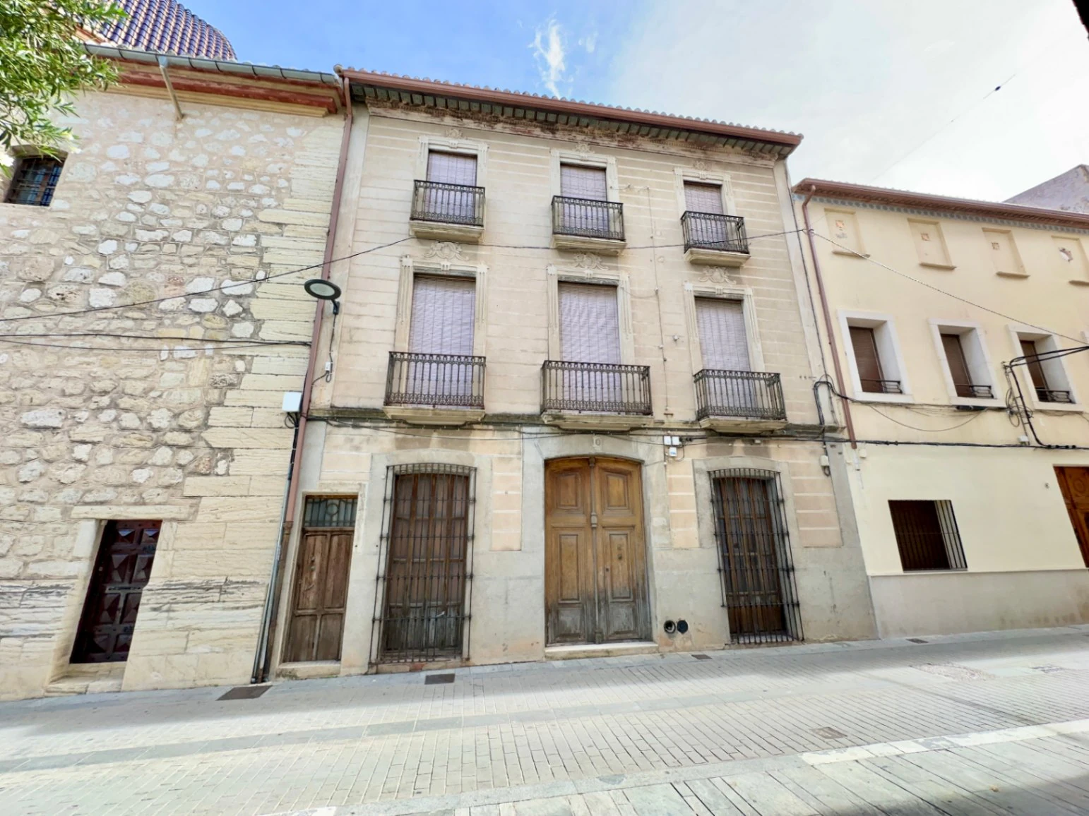 Casa de pueblo con más de 100 años de historia en el casco antiguo de Pego