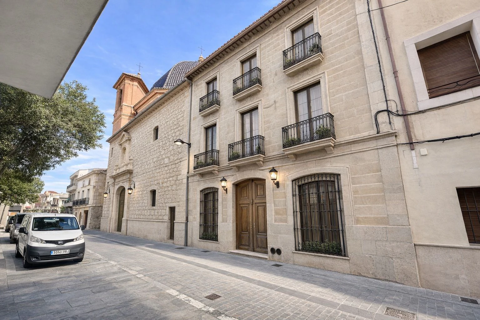 Casa de pueblo con más de 100 años de historia en el casco antiguo de Pego