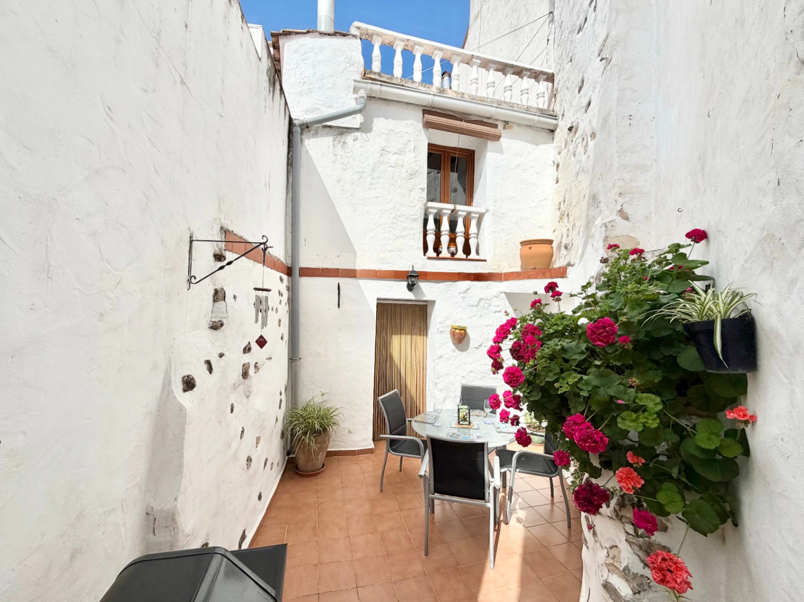 Terrasse mit Aussicht und ländlichem Charme in Benialí
