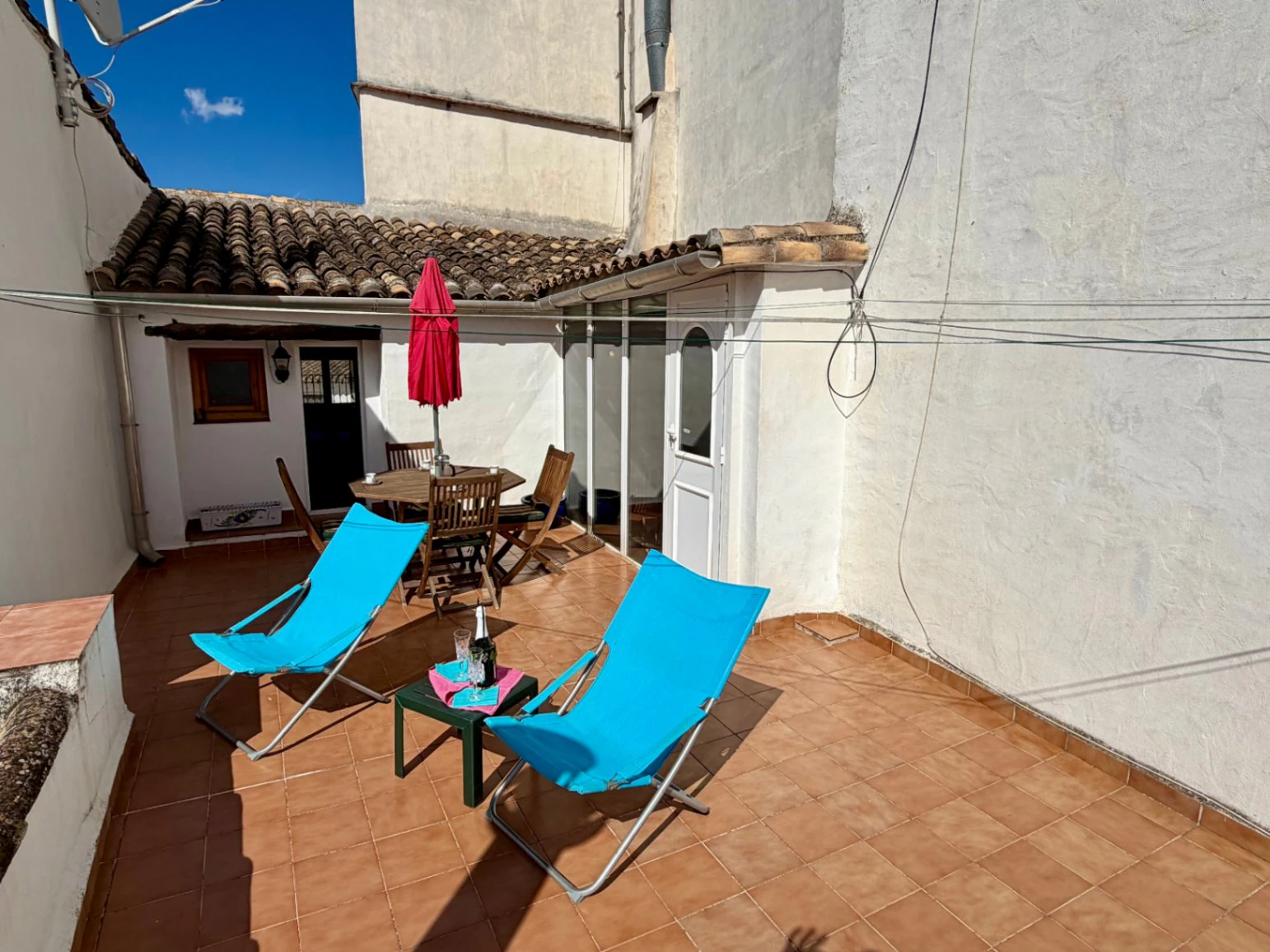 Terras met uitzicht en landelijke charme in Benialí