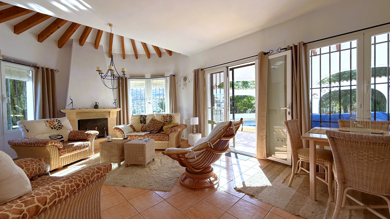 Single Storey Sunny House on Monte Pego with Pool and Terrace
