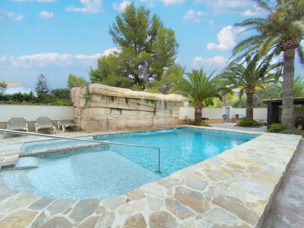 Maison jumelée à la vente à Denia